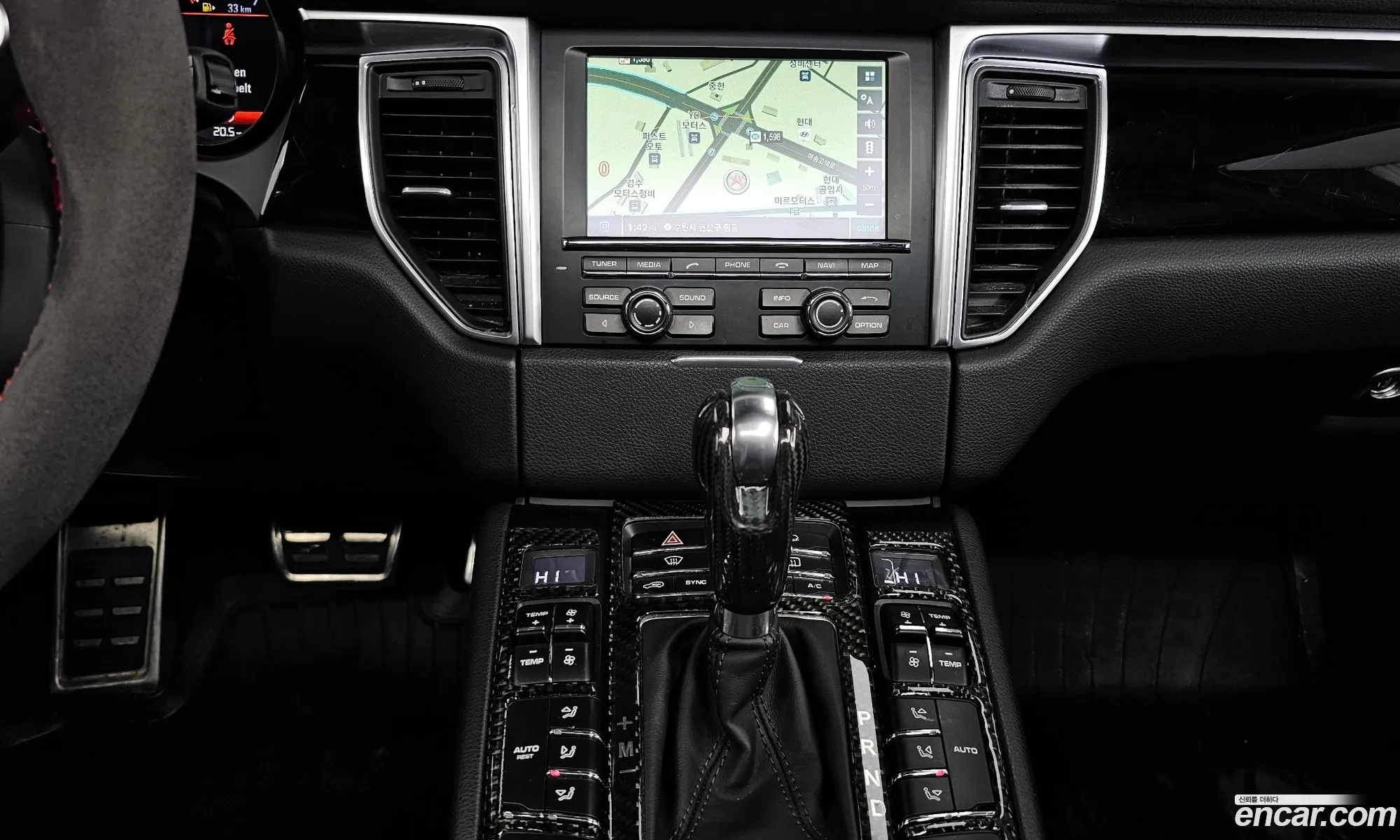 Porsche Macan 2015 WP1AB2956FLB63427 — 20