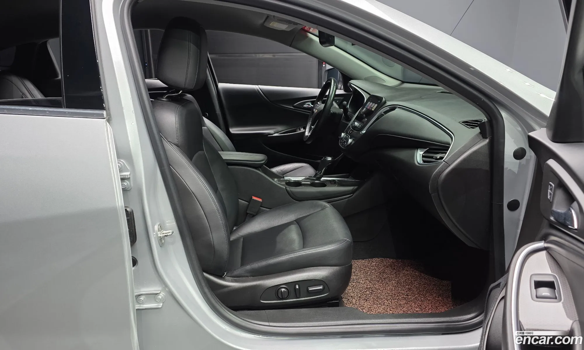 Chevrolet (GM Daewoo) Malibu 2016 — 10