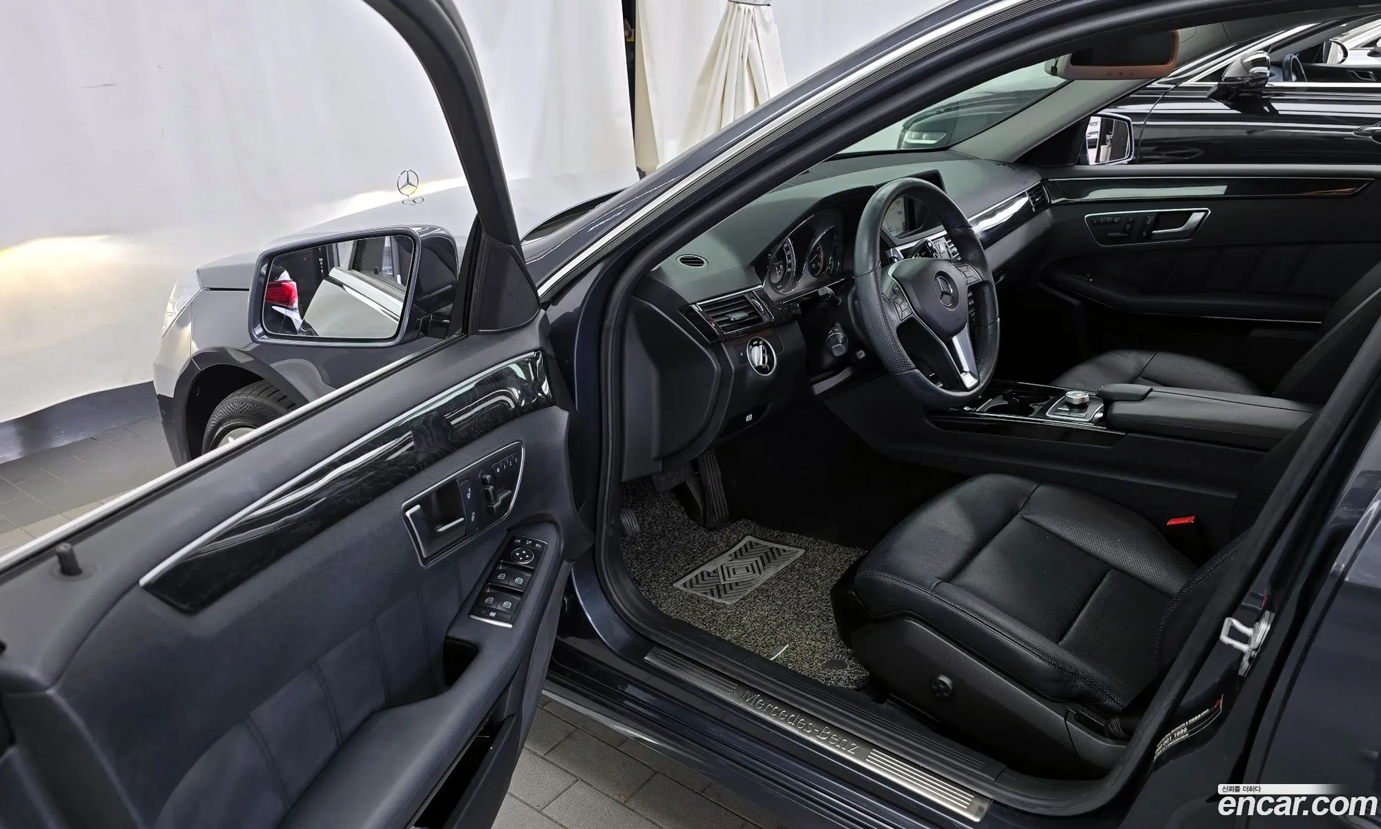 Mercedes-Benz E-Class W212 2012 WDDHF5KB9CA649474 — 12