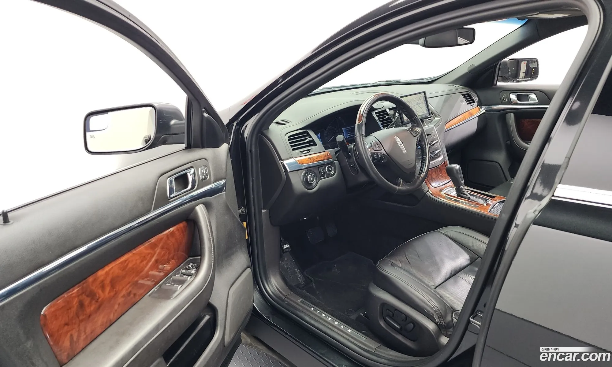 Lincoln MKS 2013 1LNHL9DK2DG615717 — 6