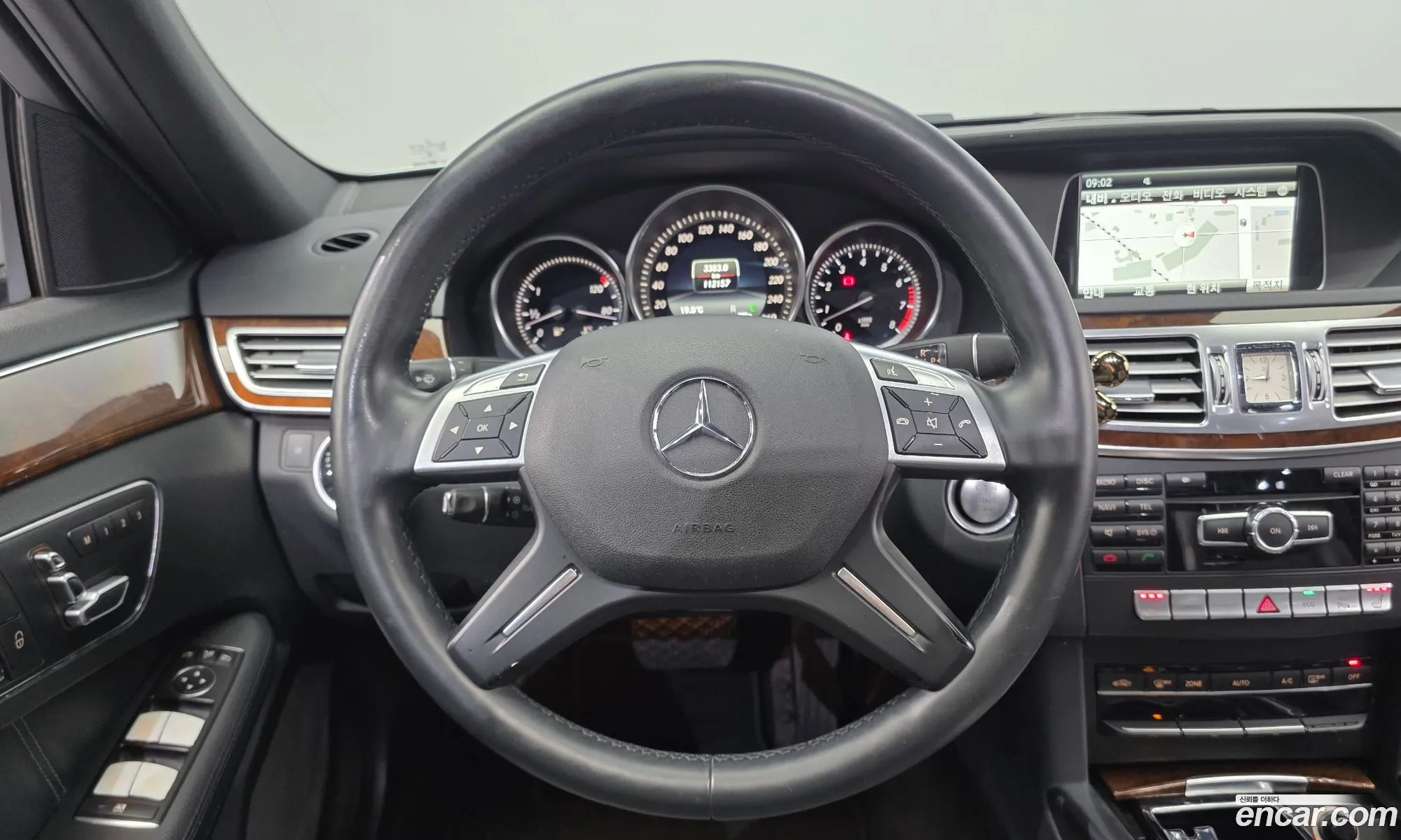 Mercedes-Benz E-Class W212 2014 WDDHF5FB9EB024631 — 7