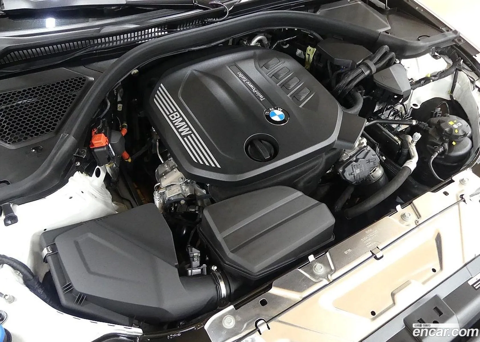 BMW 3 Series 2025 — 16