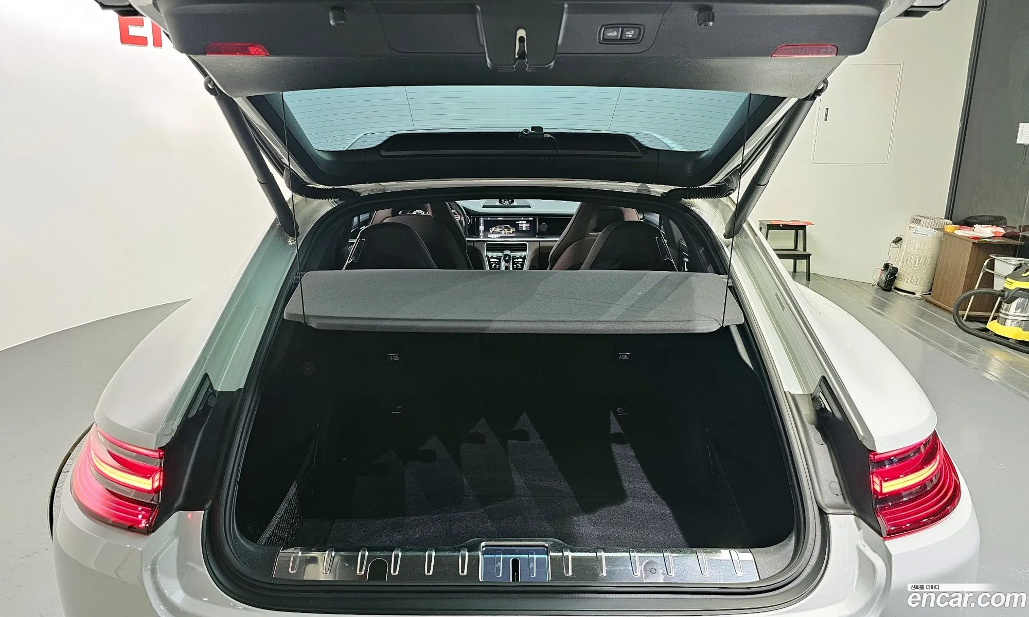 Porsche Panamera 2020 WP0AA2974LL101140 — 9