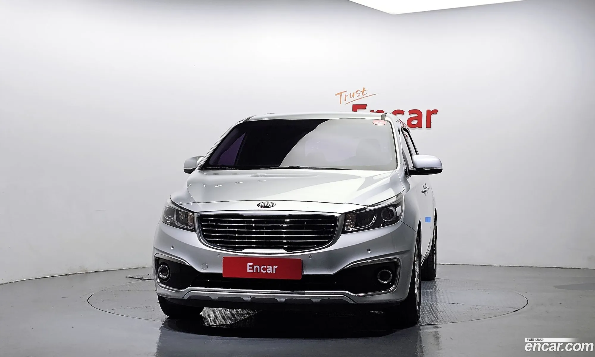 Kia Carnival 2015 — 10