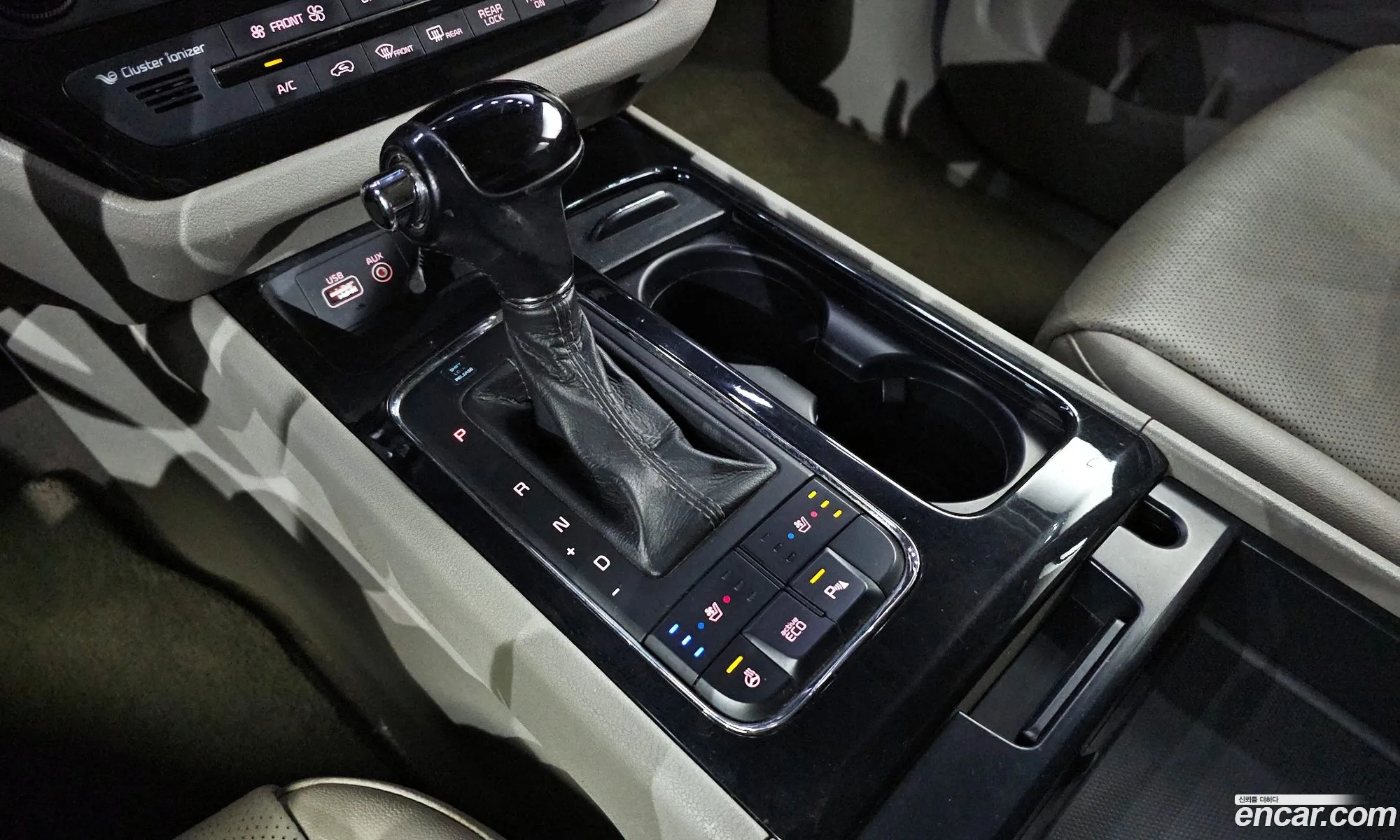 Kia Carnival 2015 — 5