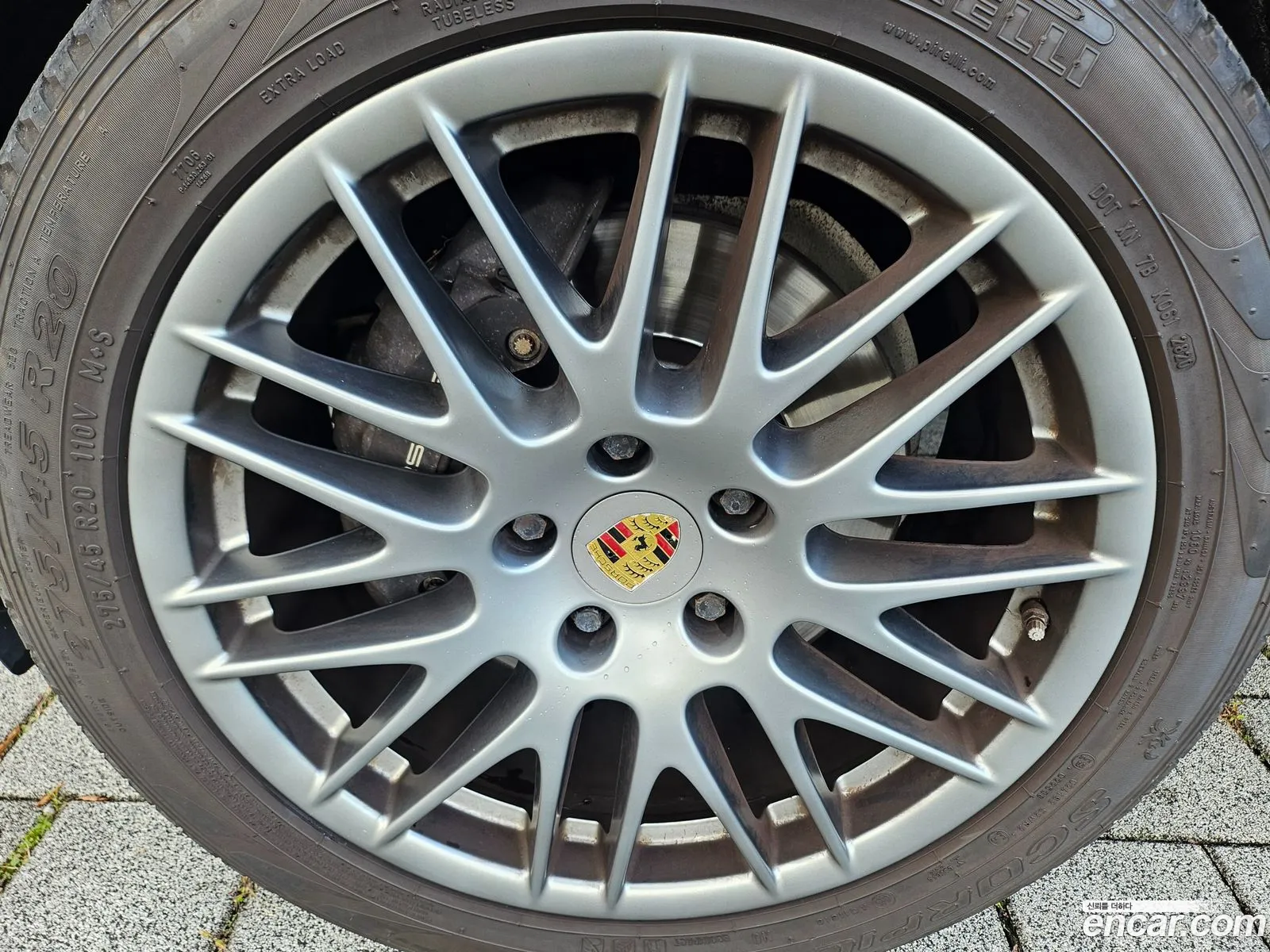 Porsche Cayenne 2018 — 16