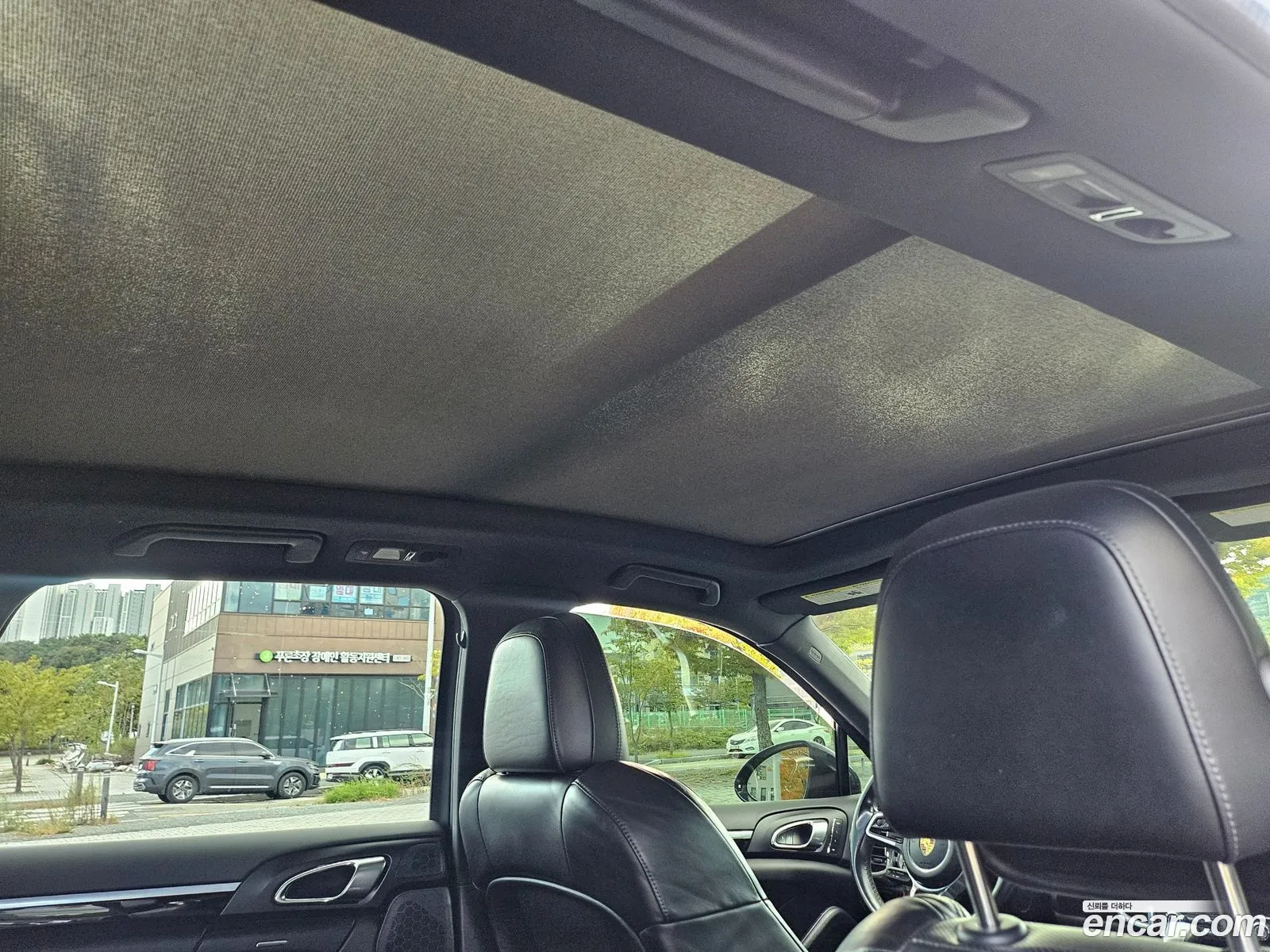 Porsche Cayenne 2018 — 17