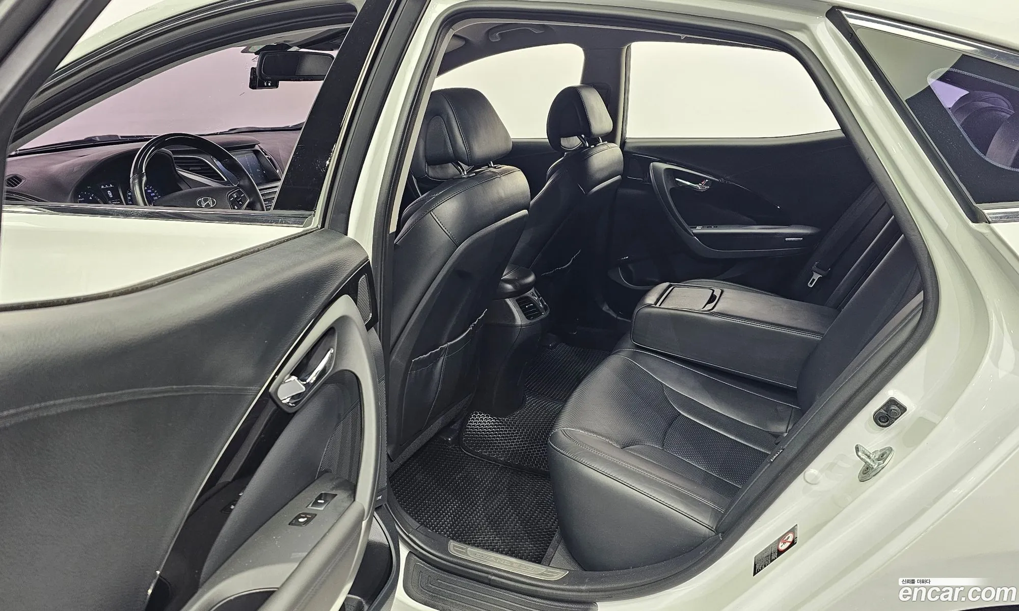 Hyundai Grandeur HG 2016 — 11