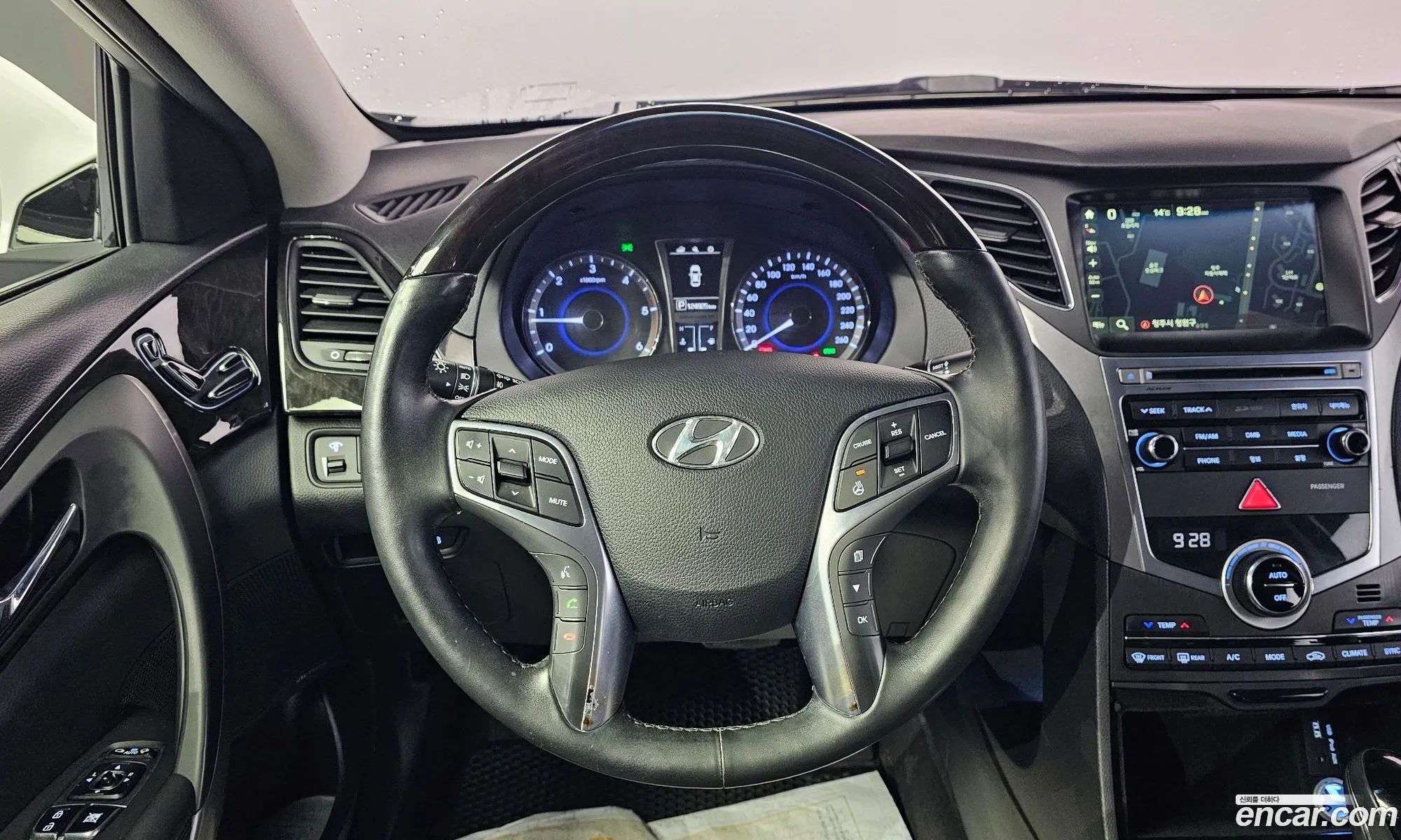 Hyundai Grandeur HG 2016 — 14