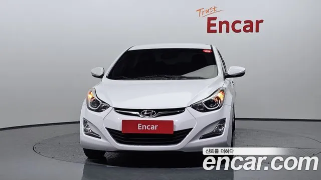 Hyundai Elantra 2015 — 2