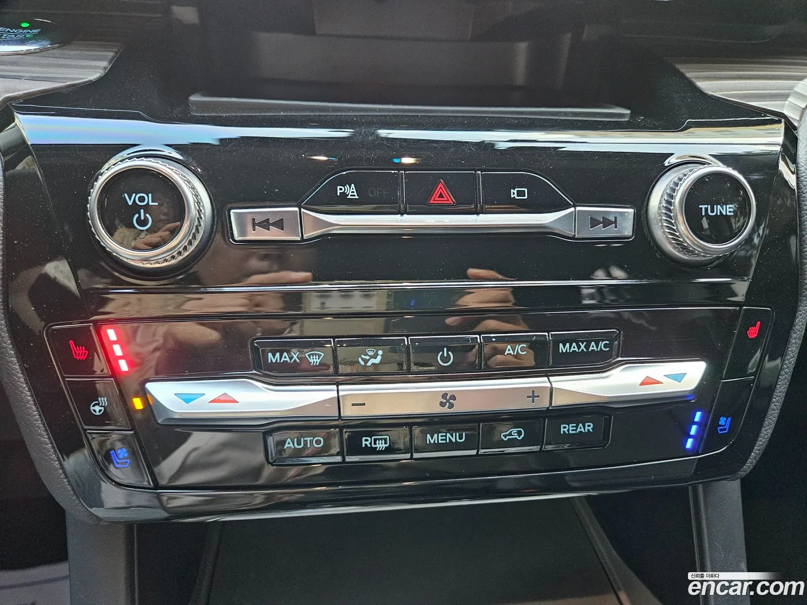 Ford Explorer 6th Gen 2021 — 16