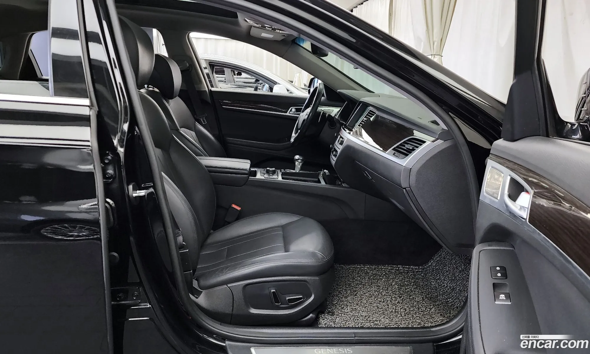Genesis G80 2016 — 12