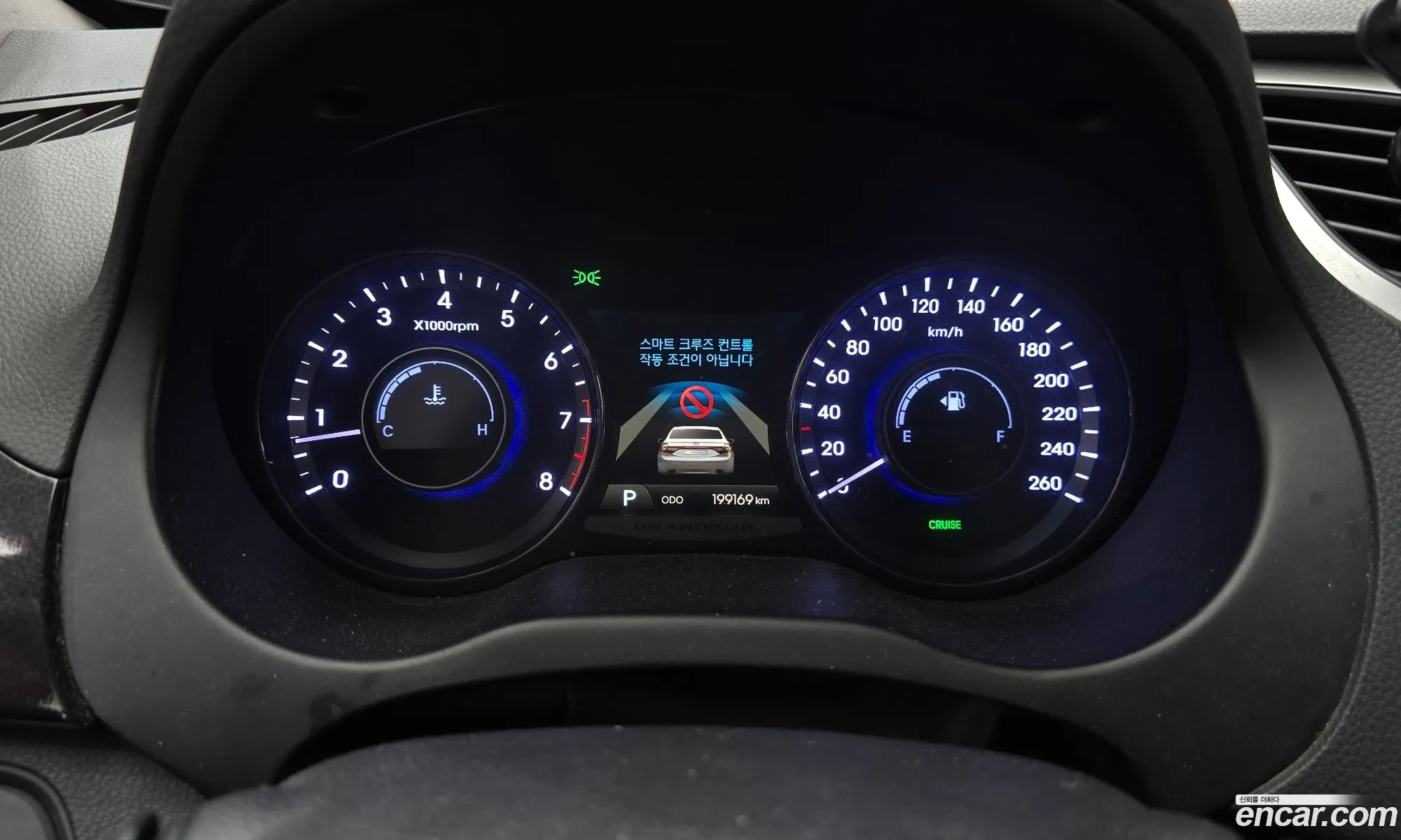 Hyundai Grandeur HG 2012 — 14