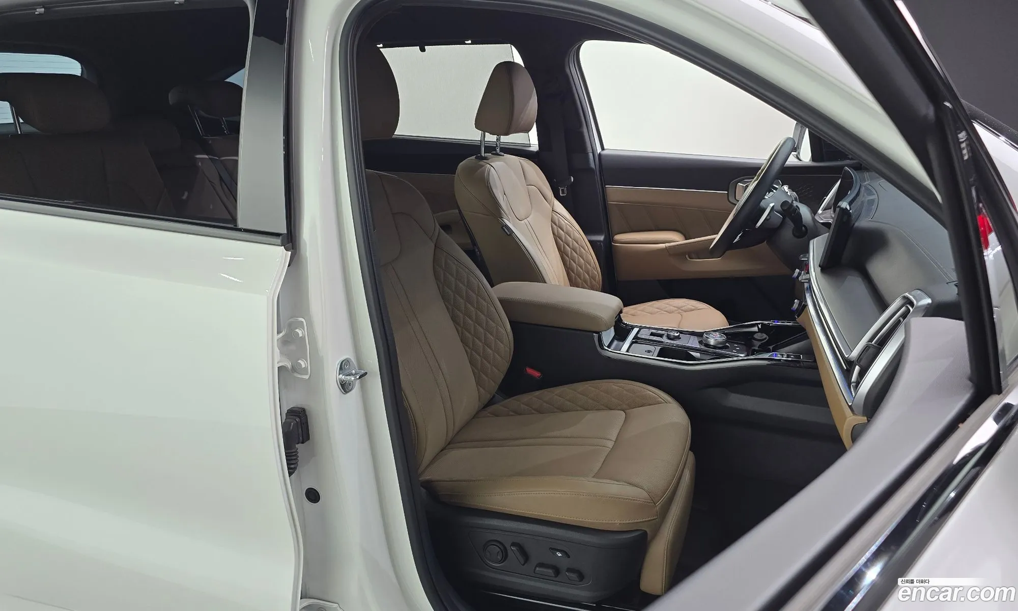 Kia Sorento 2023 — 18