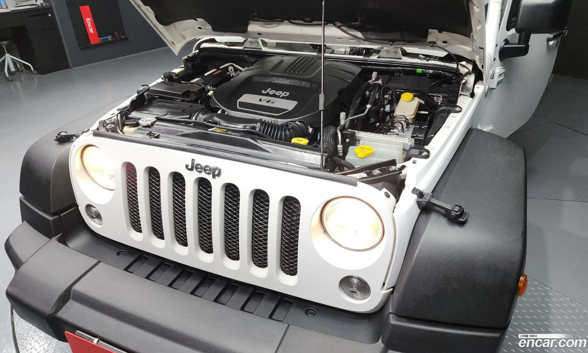 Jeep Wrangler 2017 1C4HJWFG7HL595351 — 2