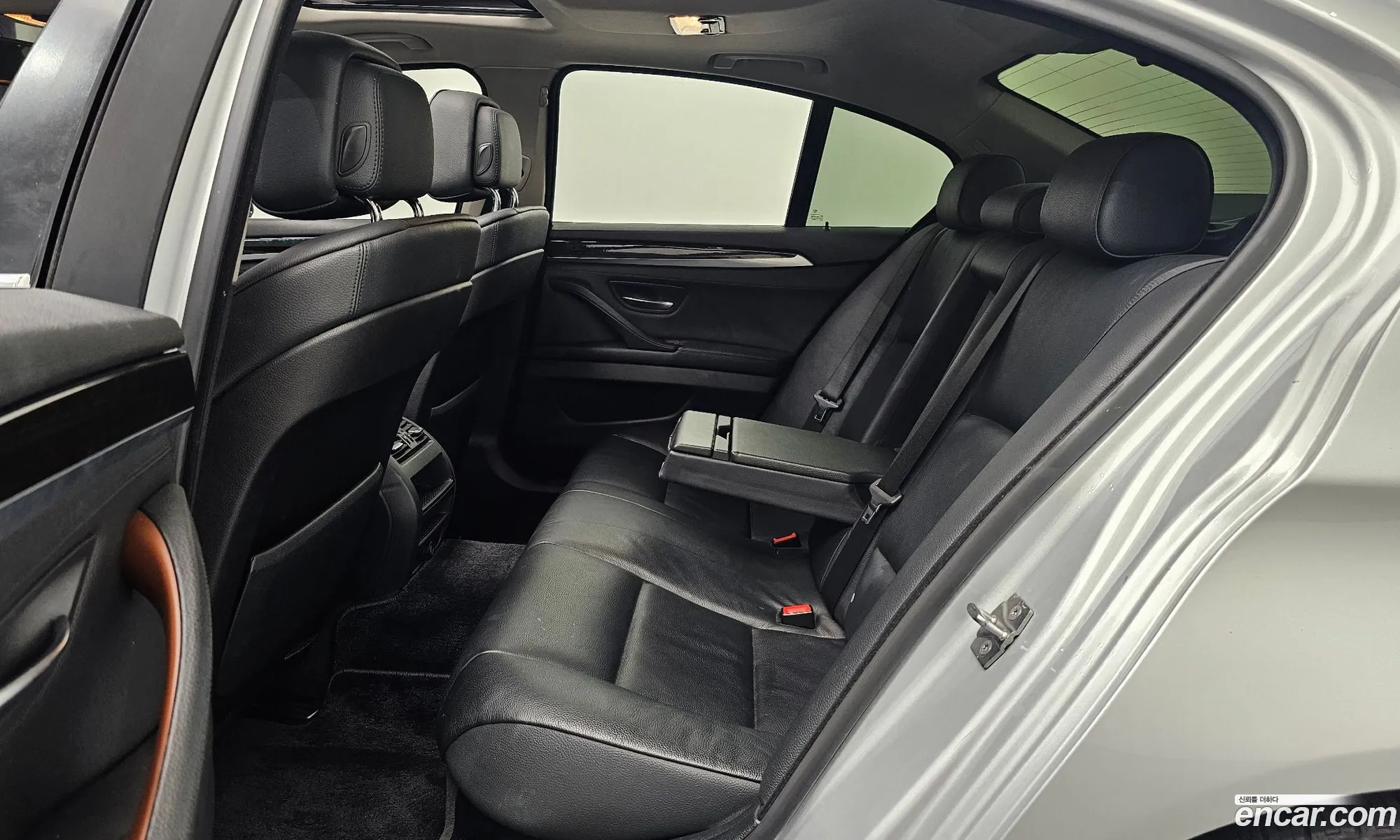 BMW 5 Series 2011 WBAFW1106BDU16902 — 19