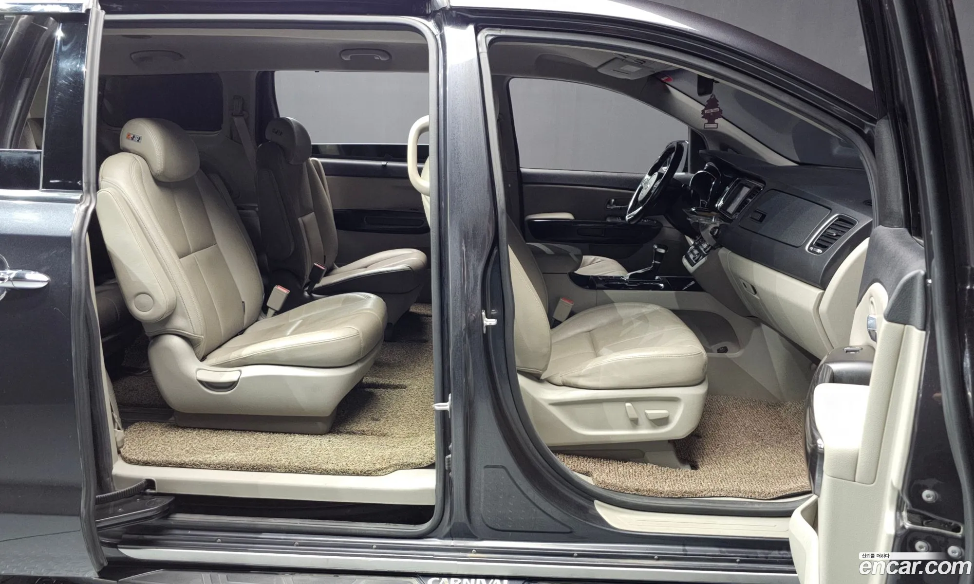 Kia Carnival 2018 — 9