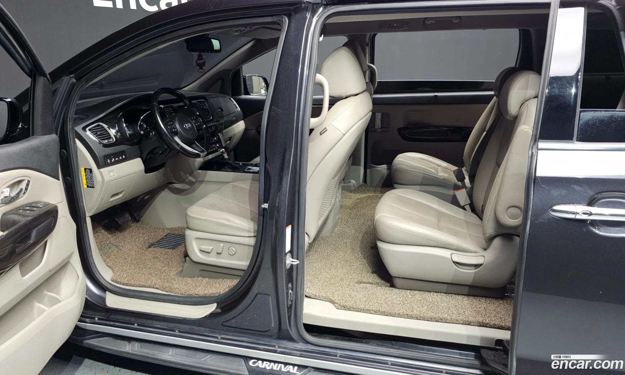 Kia Carnival 2018 — 16