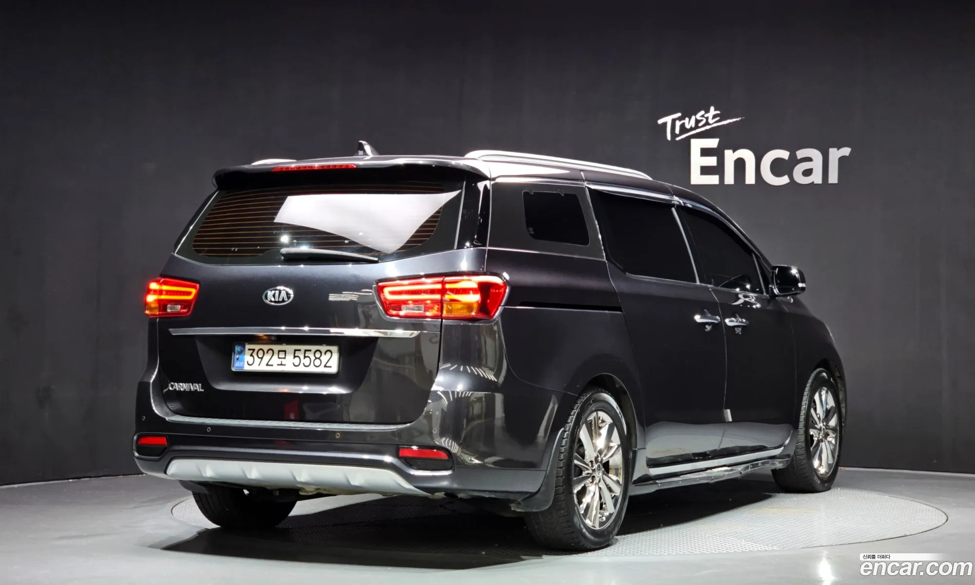 Kia Carnival 2018 — 18