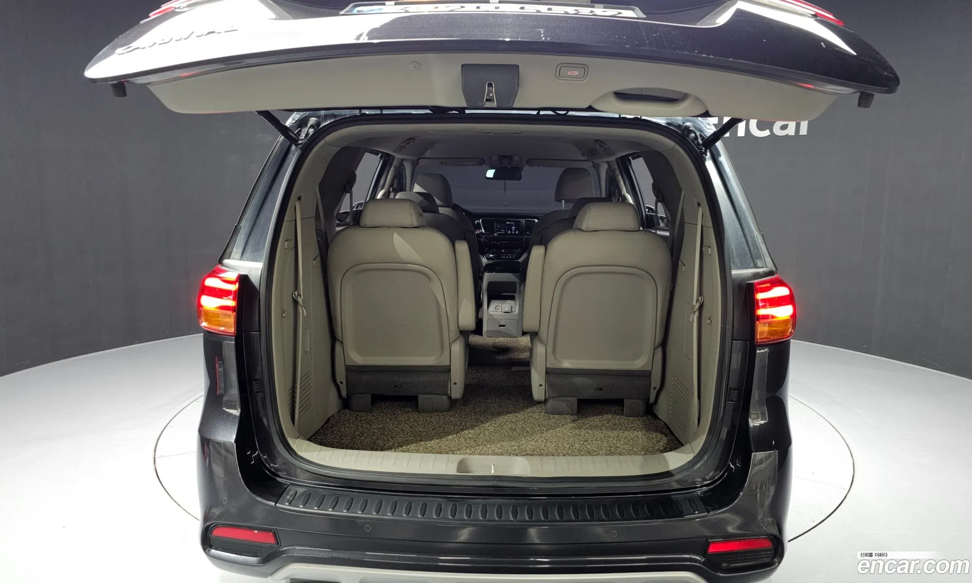Kia Carnival 2018 — 5