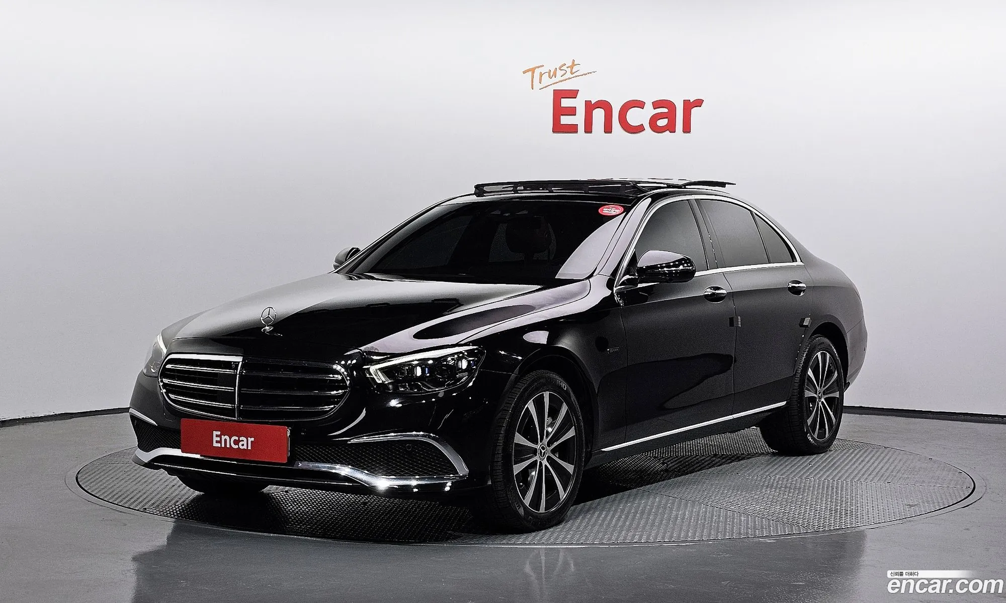 Mercedes-Benz E-Class W213 2021 — 12