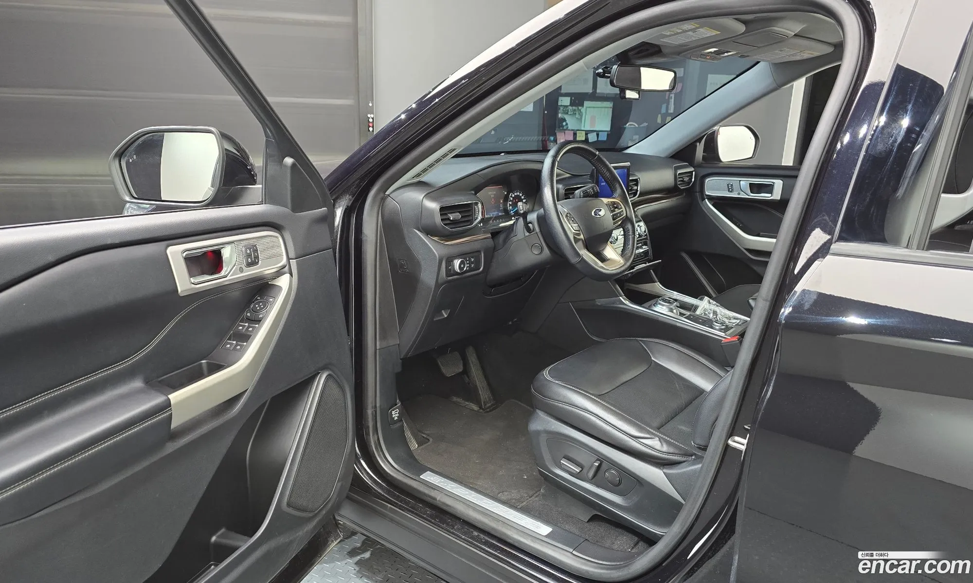 Ford Explorer 6th Gen 2021 1FMSK8FH3MGA35641 — 17