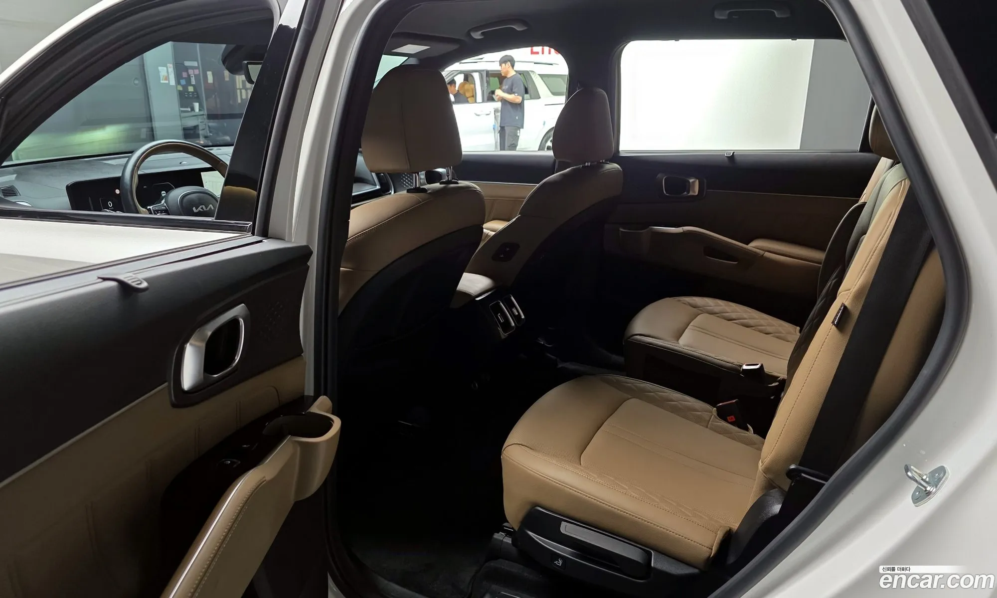 Kia Sorento 2023 — 8
