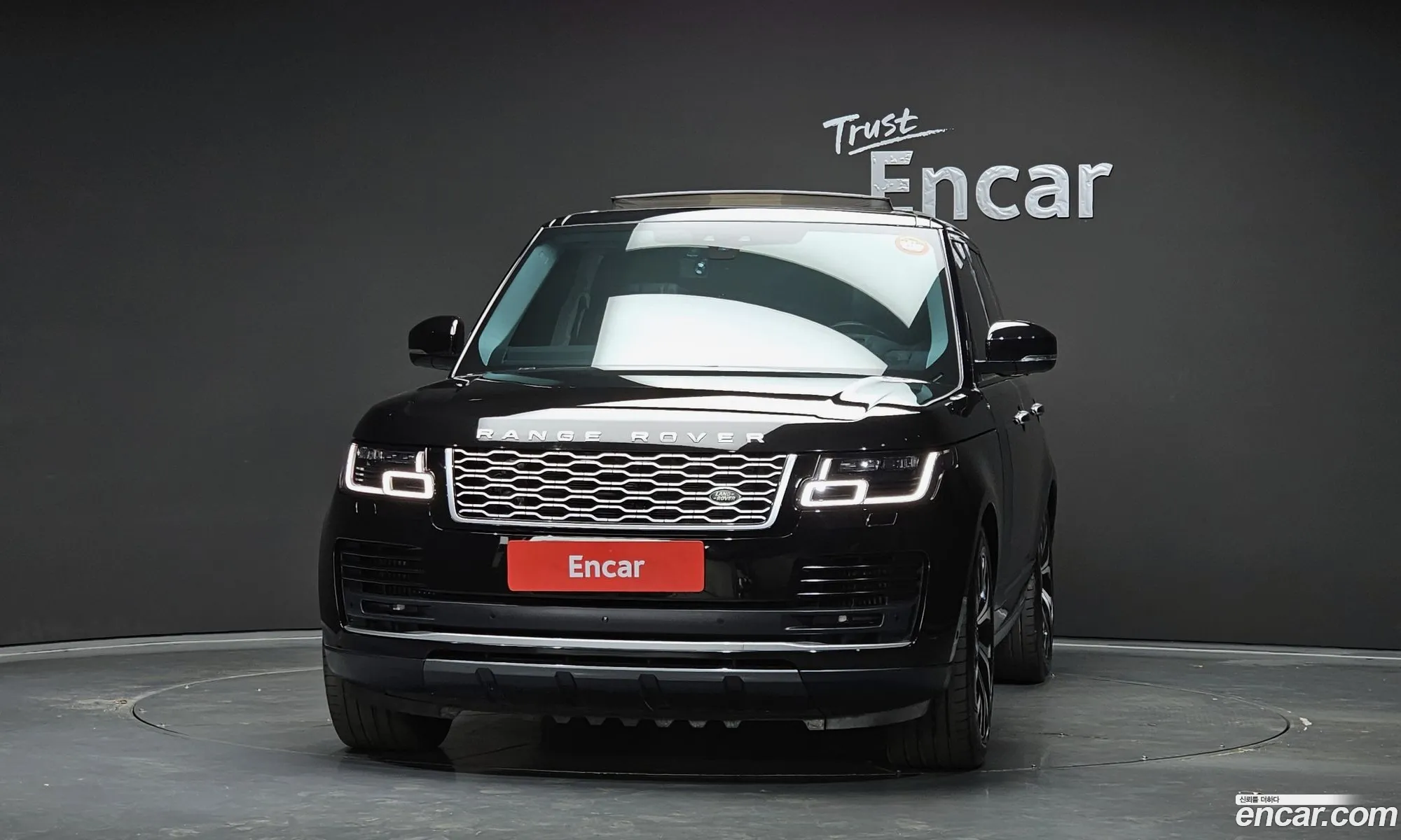 Land Rover Range Rover 2018 SALGA2BJ1JA394433 — 17
