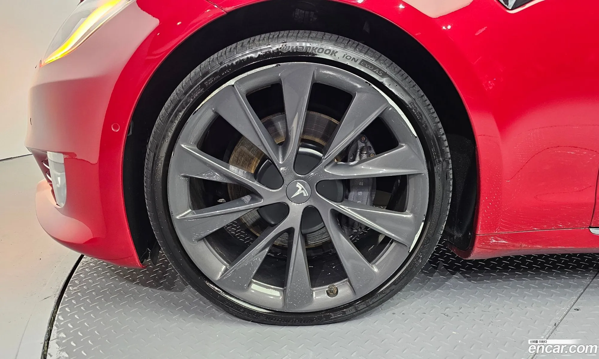Tesla Model S 2020 5YJSA1E23LF404888 — 4