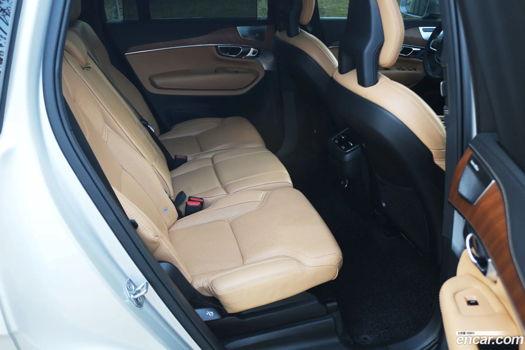 Volvo XC90 2020 — 7