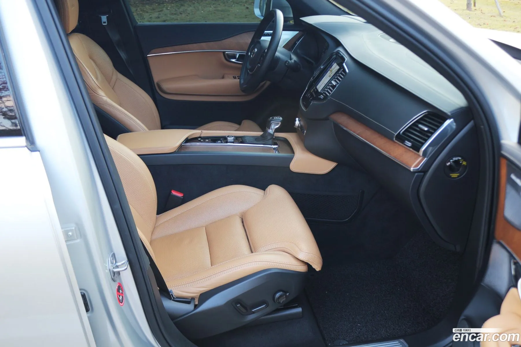 Volvo XC90 2020 — 8