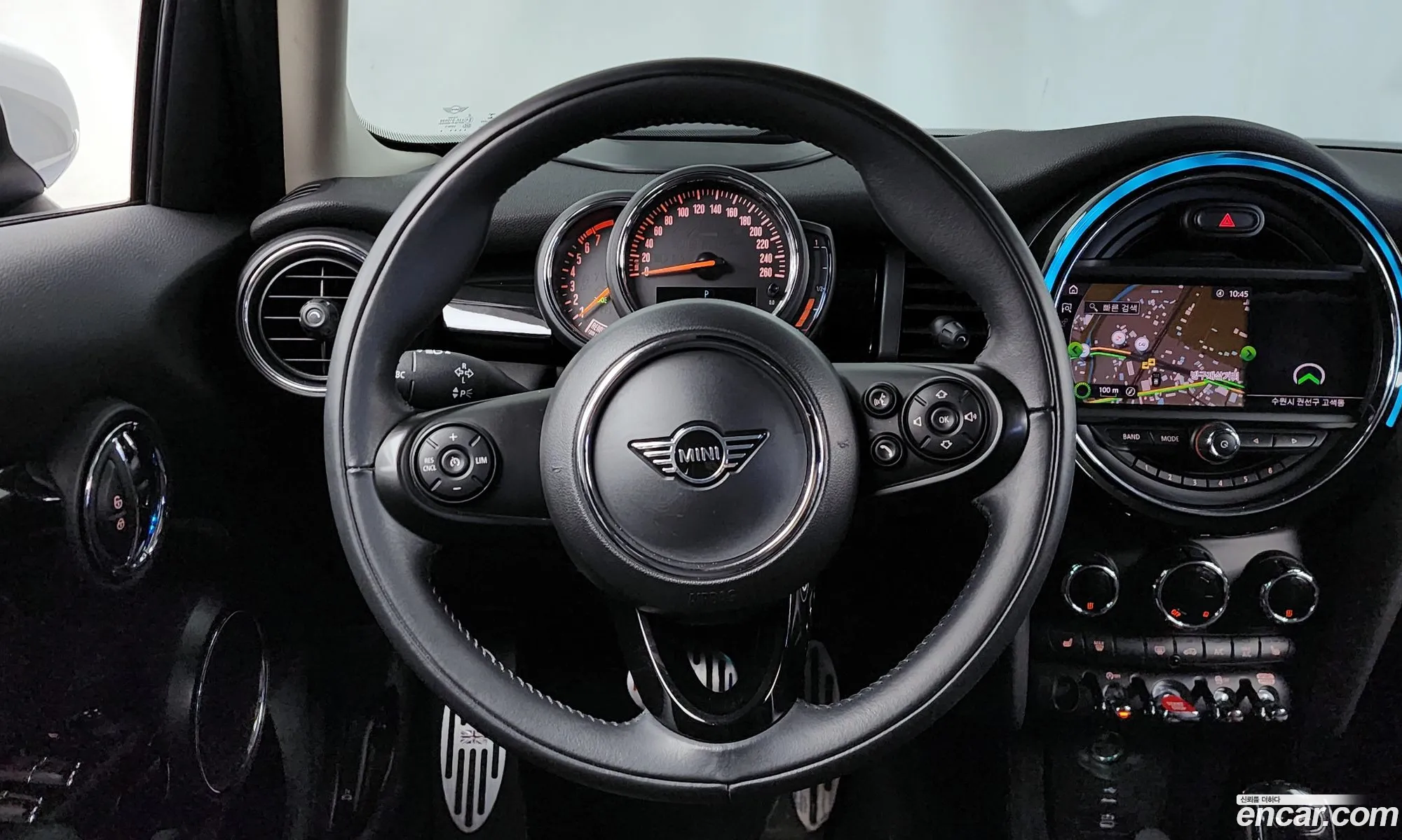 Mini Cooper 2020 — 20