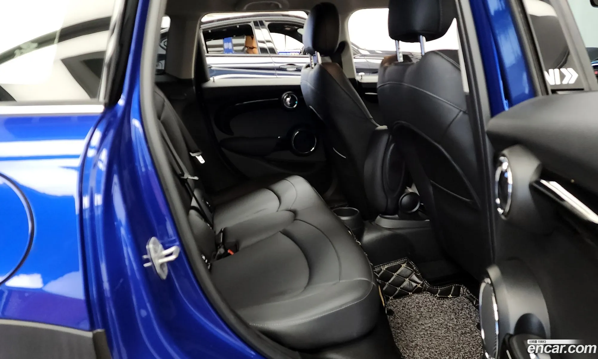 Mini Cooper 2020 — 11