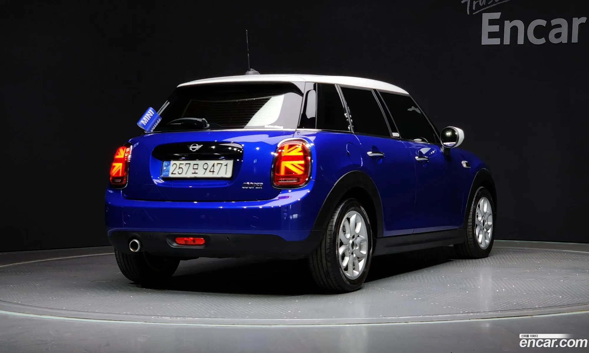 Mini Cooper 2020 — 18