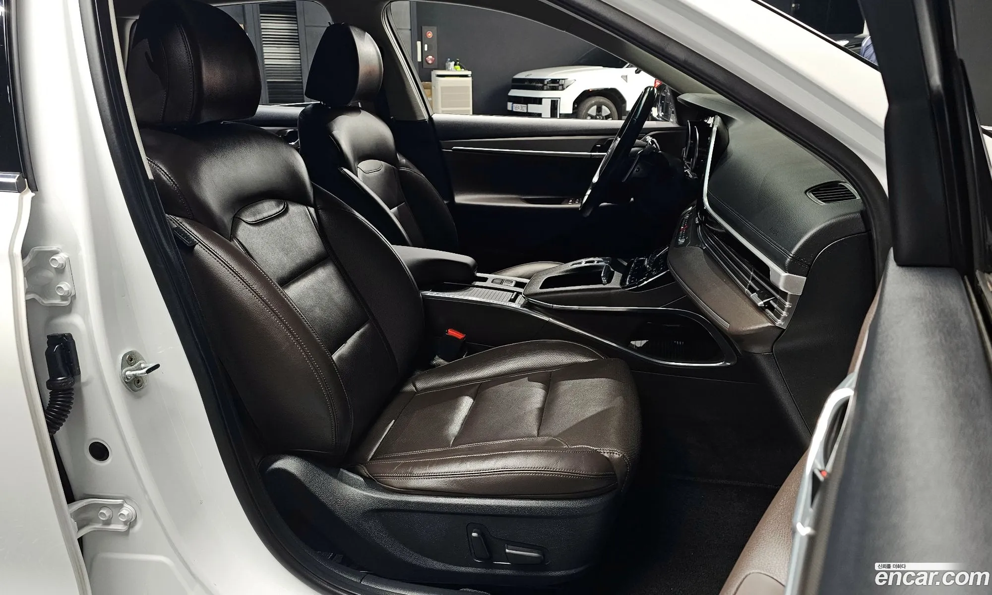 Hyundai Grandeur IG 2020 — 15