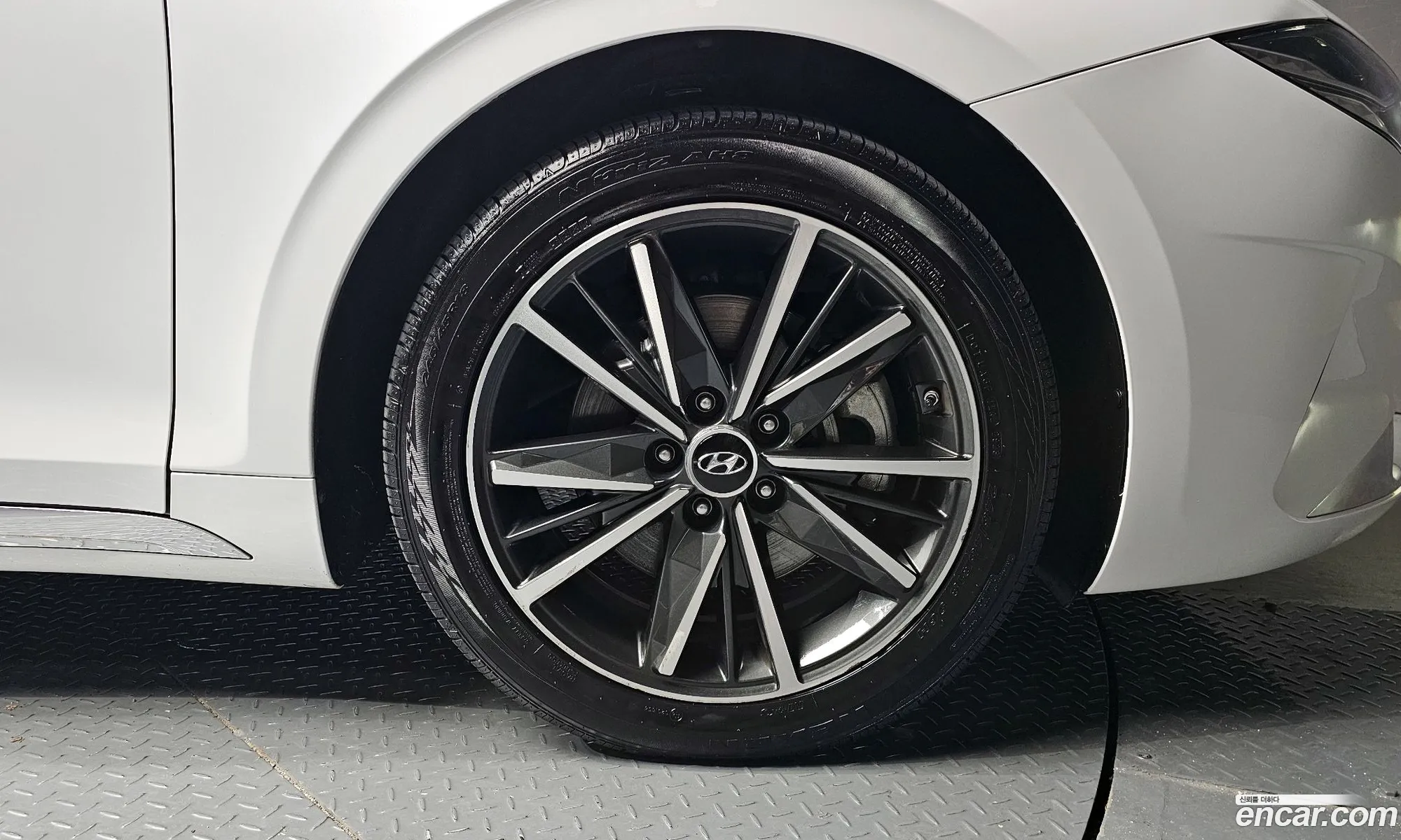 Hyundai Grandeur IG 2020 — 17