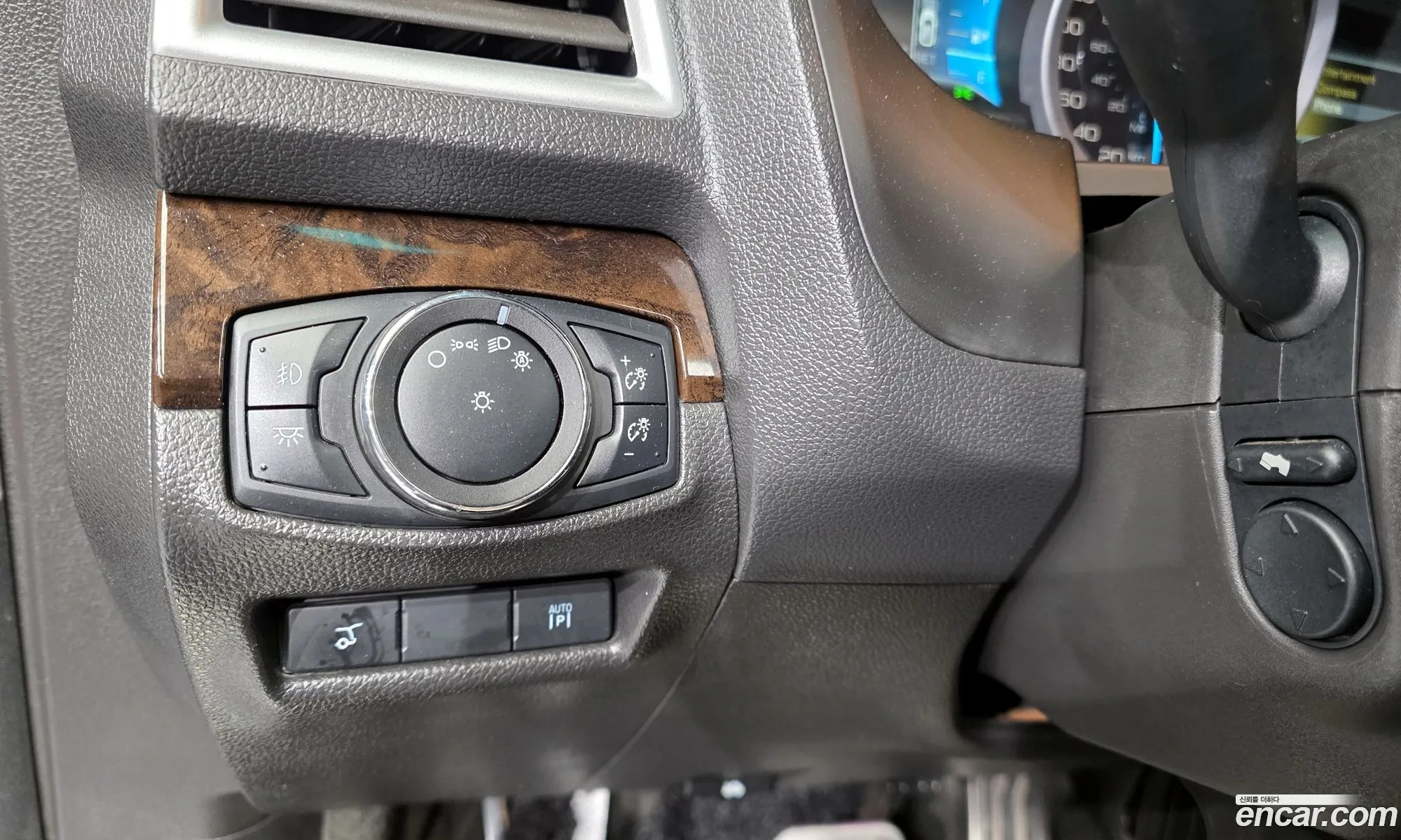 Ford Explorer 2015 1FM5K8F82FGB44575 — 15