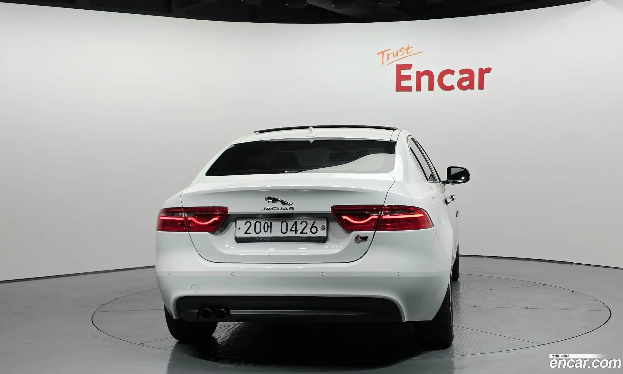 Jaguar XE 2016 SAJAB4BN3GA941141 — 5