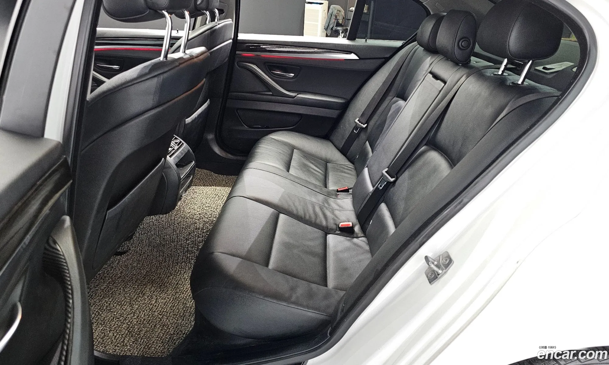 BMW 5 Series 2010 WBAFR110 — 4