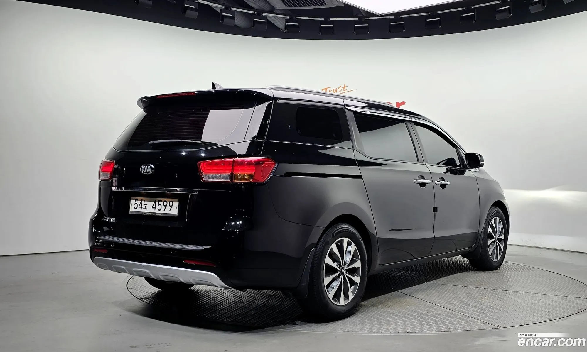 Kia Carnival 2014 — 18