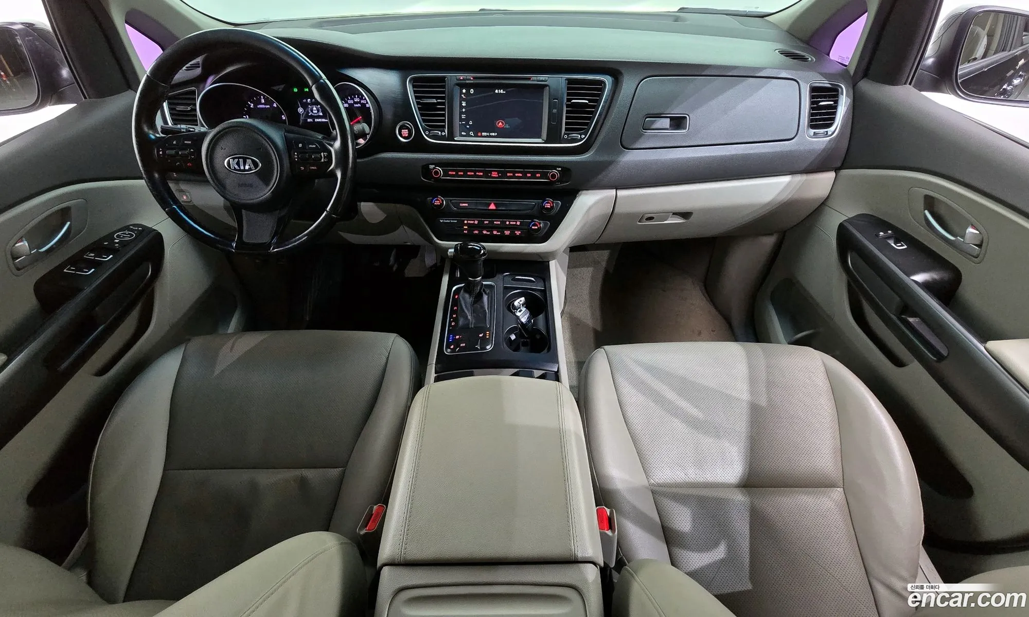 Kia Carnival 2014 — 8