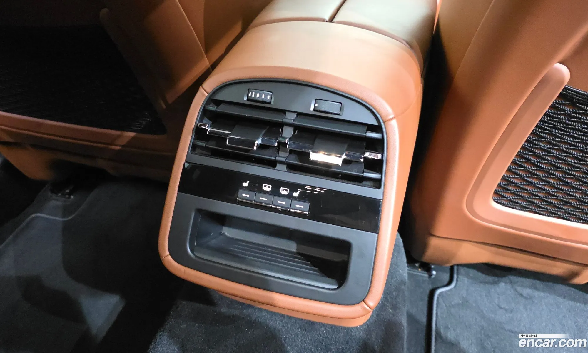 Maserati Quattroporte 2018 ZAM56YRG4J1290799 — 11