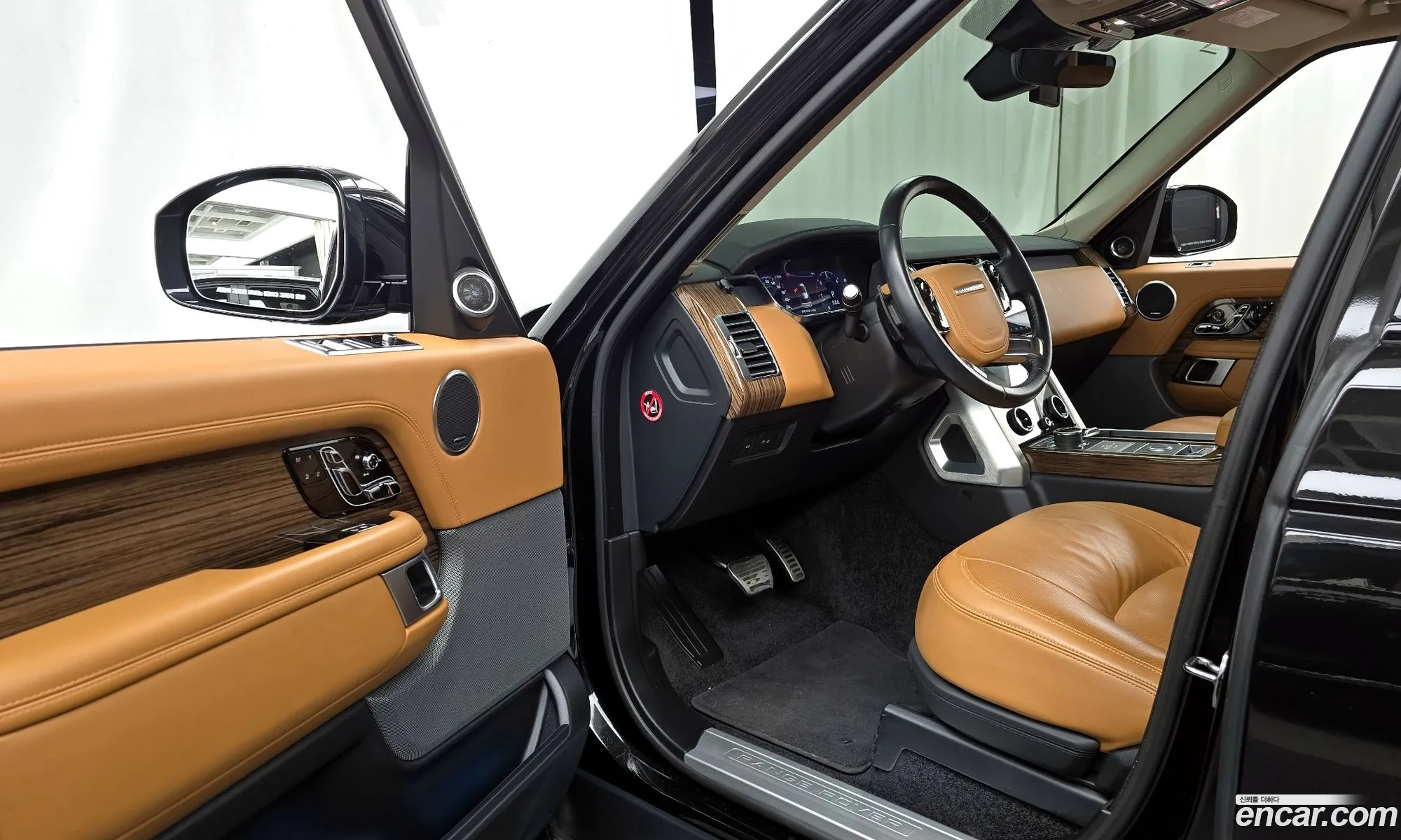 Land Rover Range Rover 2021 SALGA2BW — 17