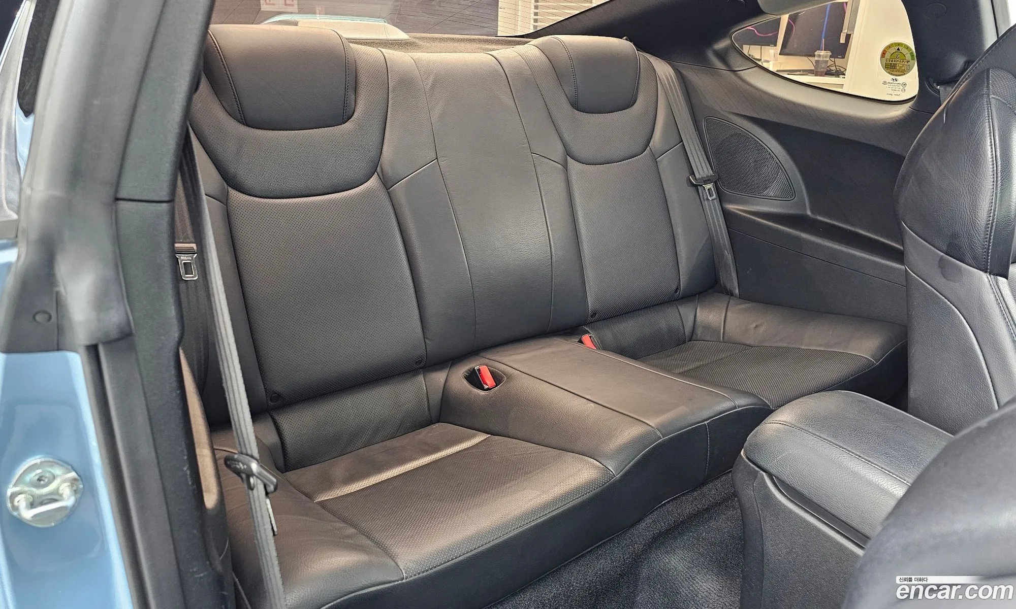 Hyundai Genesis Coupe 2010 — 3
