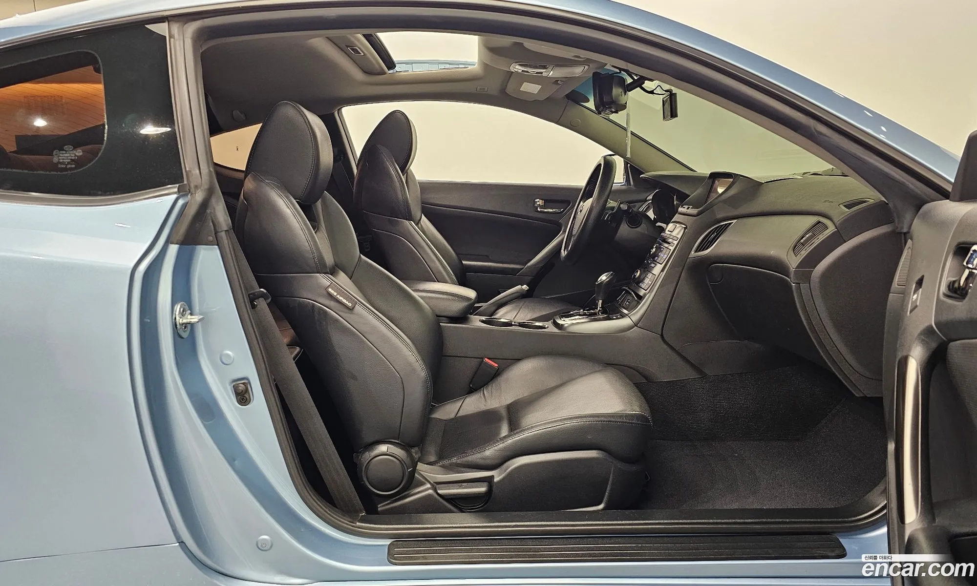 Hyundai Genesis Coupe 2010 — 2