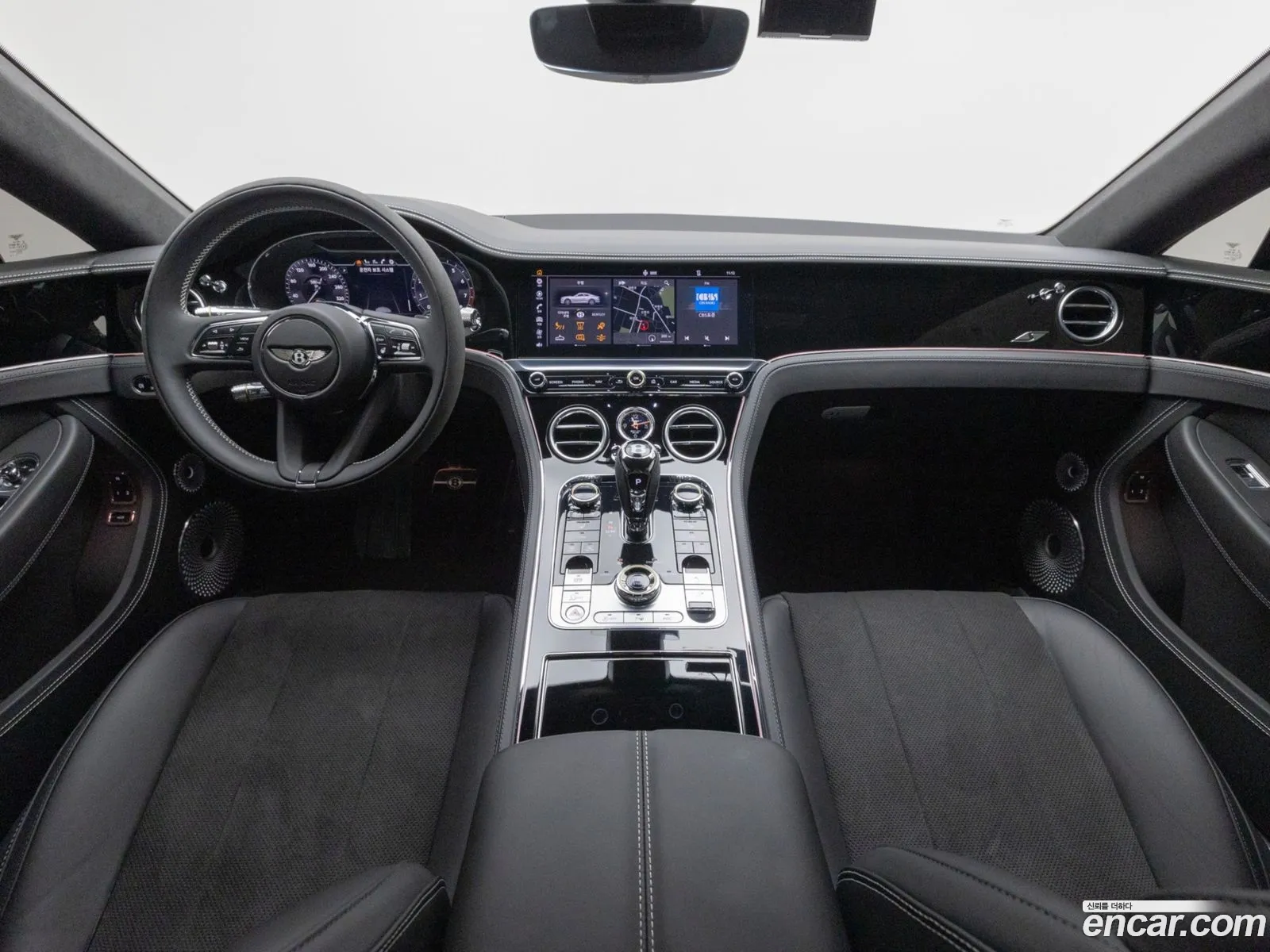 Bentley Continental GT 2024 — 12