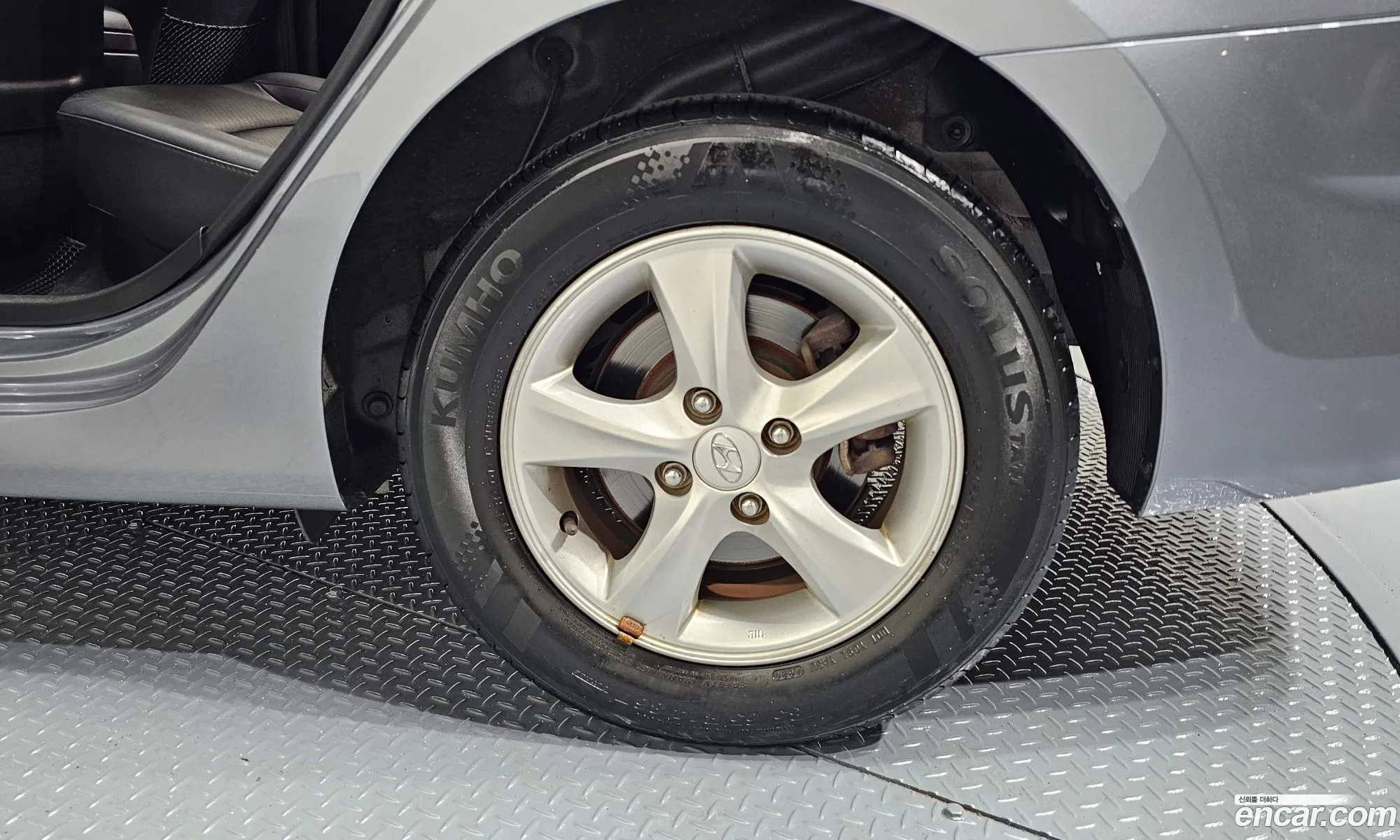 Hyundai Accent 2013 — 11