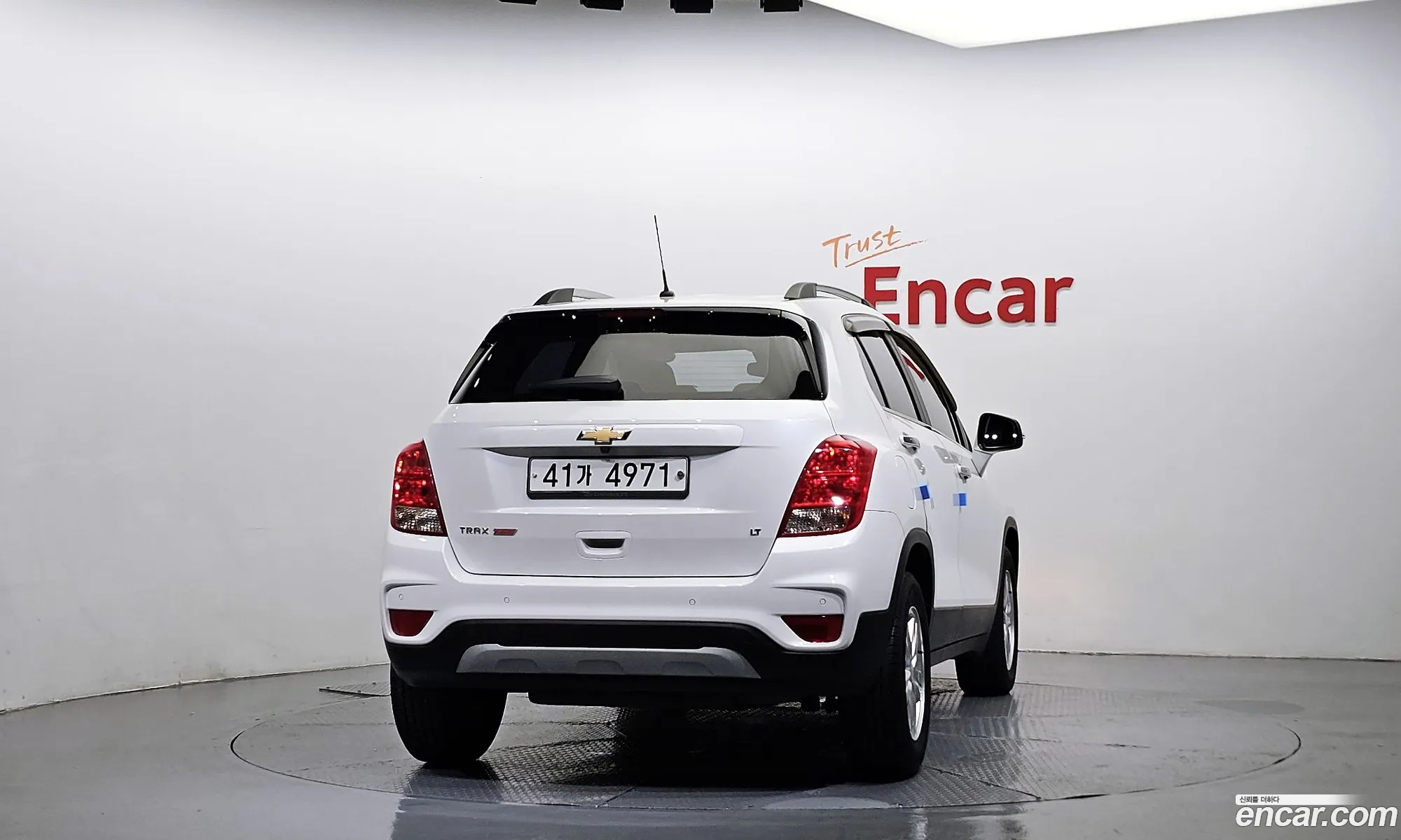 Chevrolet (GM Daewoo) Trax 2017 KLABA76BDJB586732 — 9