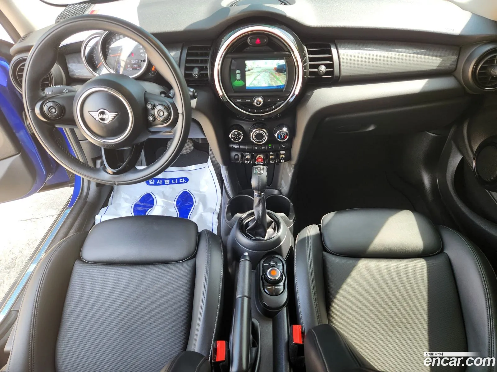 Mini Cooper 2019 — 8