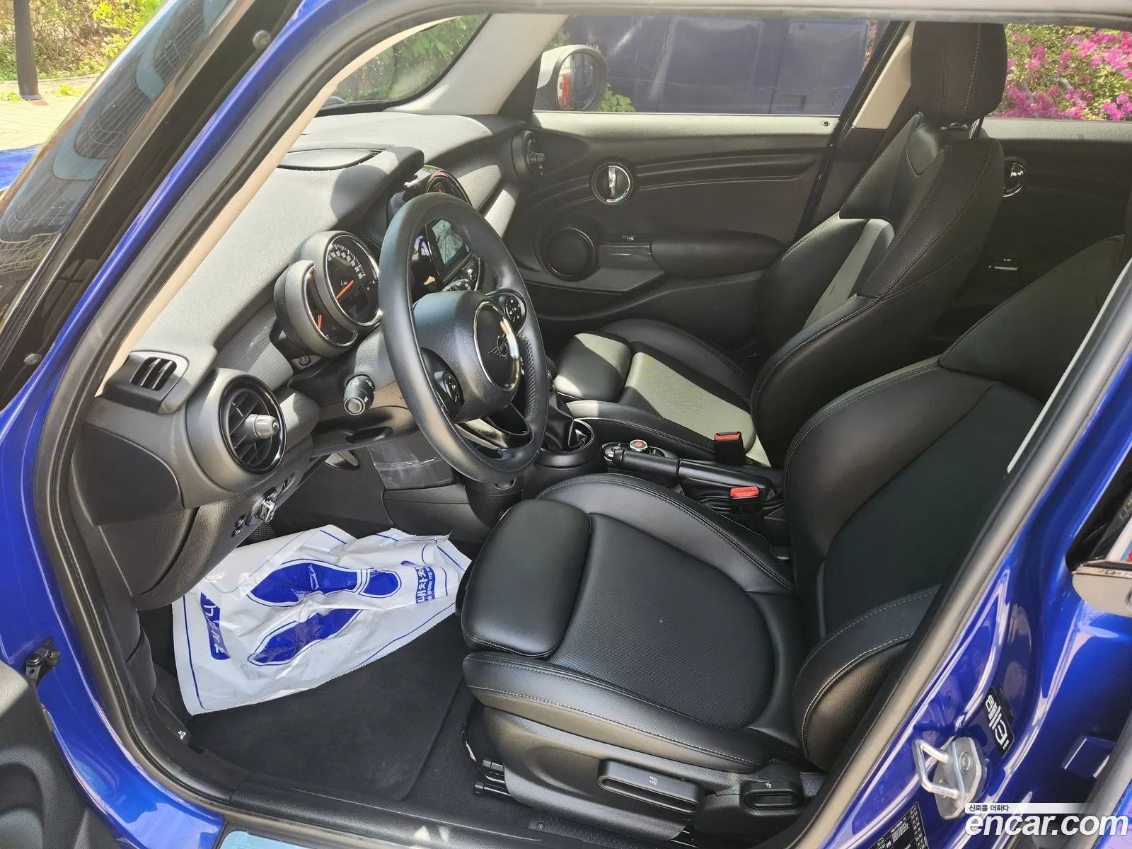 Mini Cooper 2019 — 13